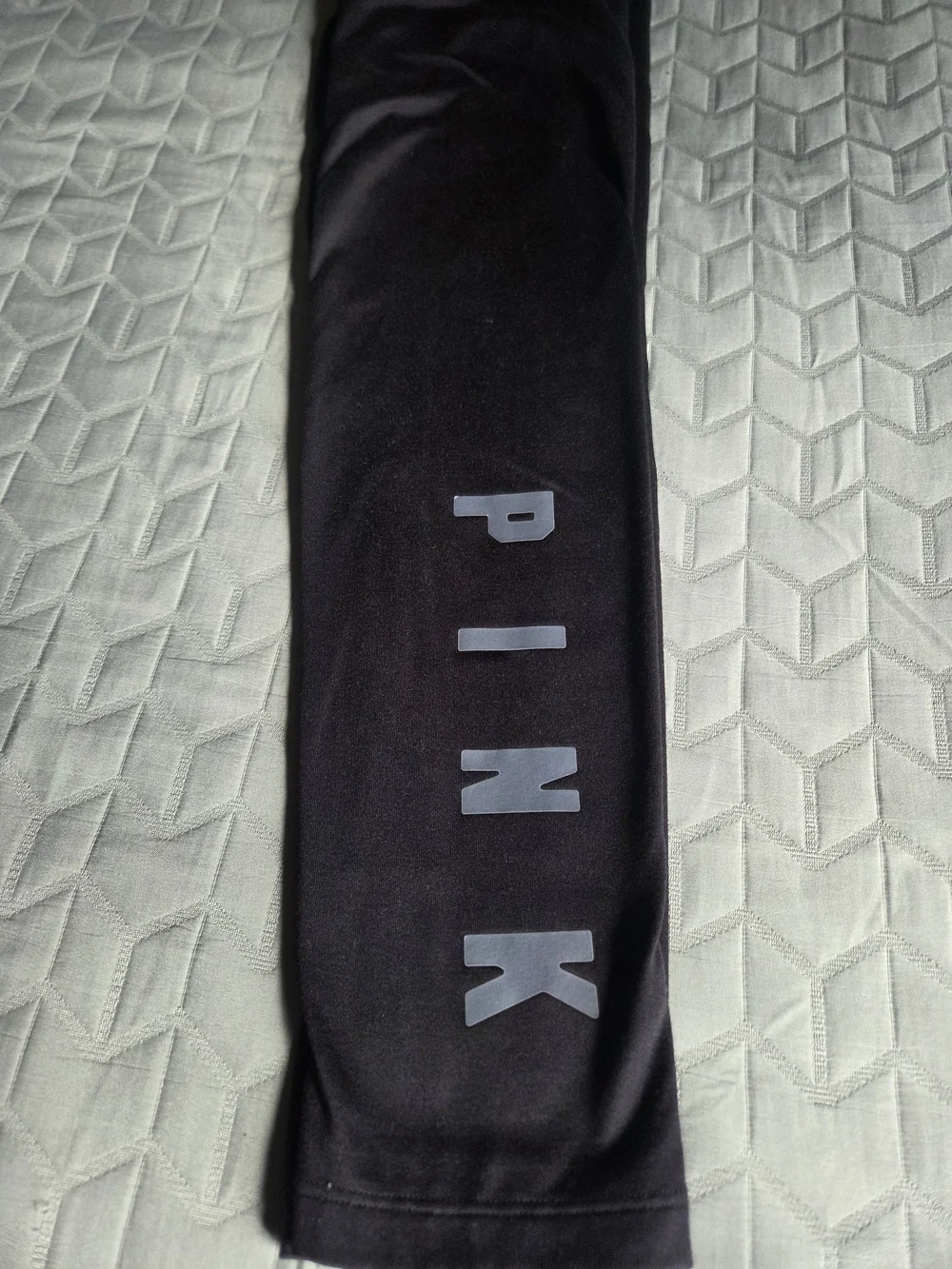 PINK Victoria's Secret Black Logo Leggings - Women's High-Rise Active Leggings - Picture 3 of 5